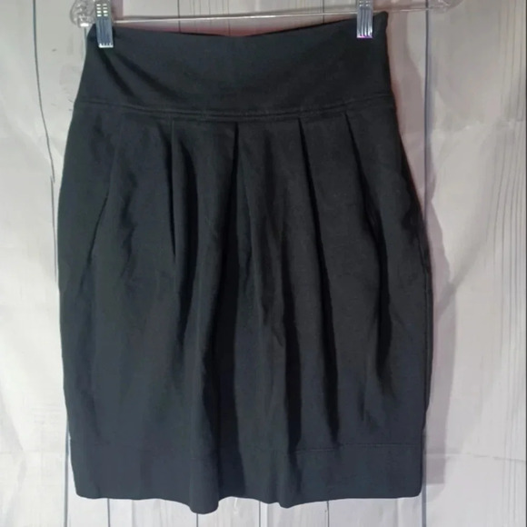 Theory black pleated skirt - Picture 1 of 10